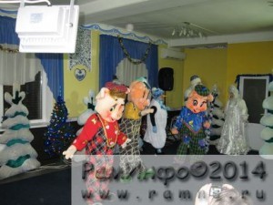 Новогодняя елка для детей