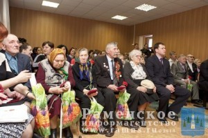Ветеранам подготовили самые почетные места в день открытия ДК после ремонта