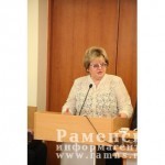 О проведении Дня семьи в загсе и открытии в поселениях района МФЦ доложила Н.А.Волобуева1