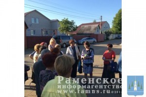 25 мая Глава с.п.Новохаритоновское и сотрудники администрация провели собрание с жителями д.Меткомелино и д.Турыгино