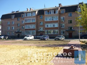 В с.п. Новохаритоновское ведутся работу по благоустройству дворов д.10 и д.30