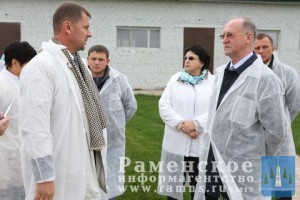 Глава района посетил овцеферму в с.п.Никоновское
