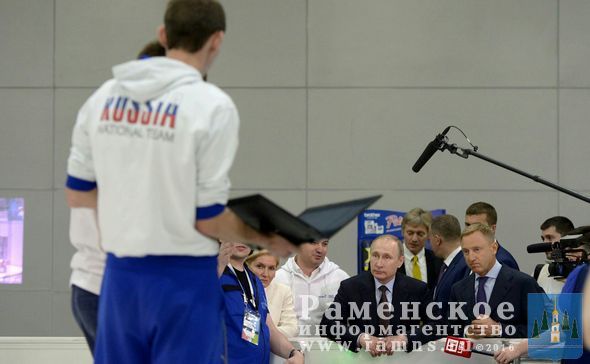 Владимир Путин посетил Национальный чемпионат рабочих профессий