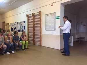 Вопрос объединения двух школ в с.п.Вялковское обсудили в среду