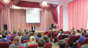 Ученики старших классов Гжельской школы встретились с представителями различных профессий