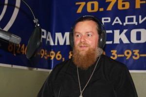 Все о таинствах крещения, исповеди, причастия и венчания рассказал отец Анатолий Чепиженко