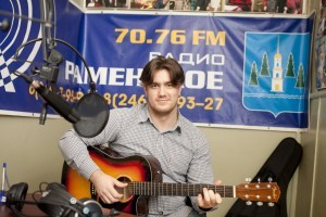 Гость музыкального часа — автор и исполнитель Андрей Кирнос