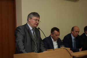 Начальник Управления коммунального хозяйства Александр Трушков доложил о ходе ремонта подъездов в Раменском районе