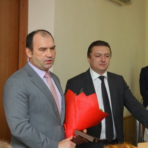 Андрей Кулаков вручил генеральному директору АО «РПЗ» Сергею Анохину Почетный знак Московской областной Думы «За труды»