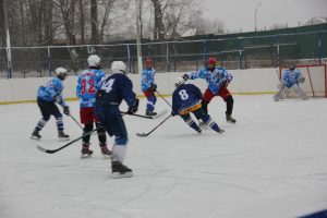 Новохаритоновские спортсмены приняли участие в Чемпионате Московской области по хоккею среди юношей