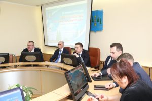 В районе идет уборка территории и ремонт дорог