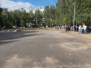 Еще один благоустроенный двор появится в микрорайоне Холодово к середине июля