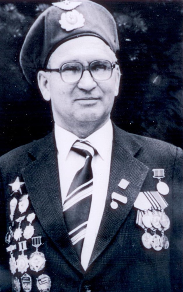 ФРОЛОВСКИЙ Евгений Михайлович (1925-1996)
