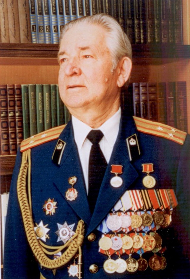 ГОЛЫШЕВ Николай Герасимович (родился в 1925 г.)
