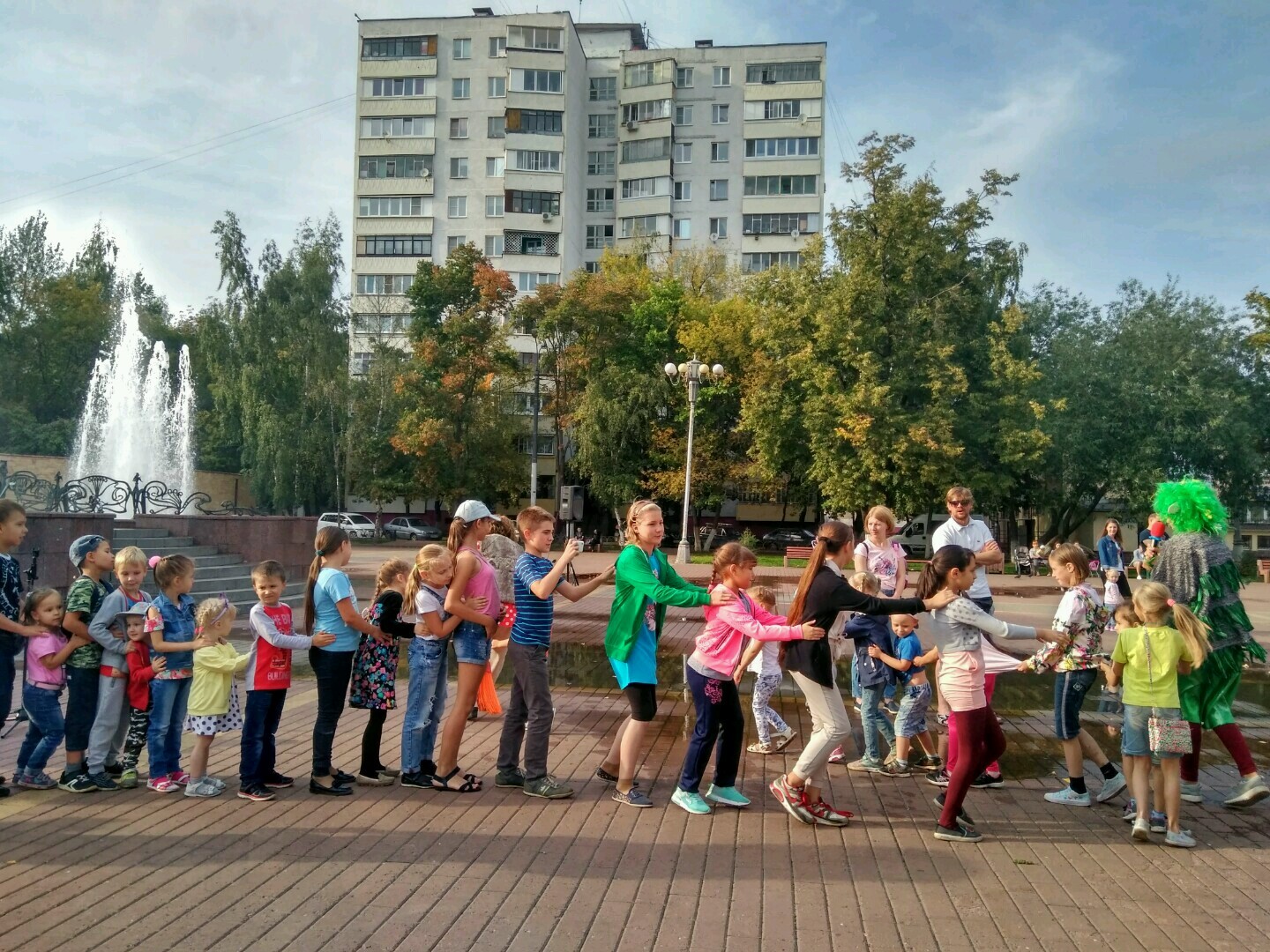 Группы раменского. Молодежная площадь Раменское. Площадь молодежи. Площадь молодежи в Раменском. Г. Раменское, Молодежная площадь.