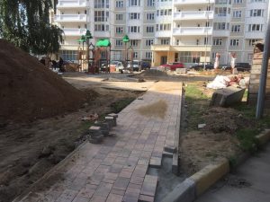 В г.Раменское ведутся работы по обновлению двора