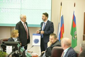 Виктор Неволин поздравил коллектив Всероссийского центра карантина растений с 85-летием предприятия