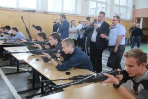В Речицкой средней школе прошли соревнования по пневматической стрельбе