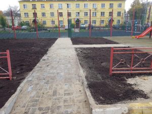Для удобства жителей МБУ «Содержание и благоустройство» провело работы по обустройству тротуара во дворе по ул. Народная г. Раменское
