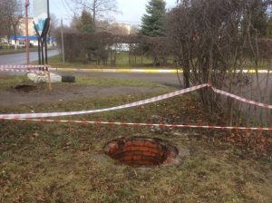 В посёлке Дубовая роща Раменского г.о. обнаружена пропажа 16 колодезных люков