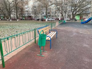 Продолжается ежедневный ремонт элементов благоустройства в г. Раменское