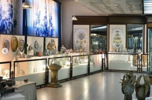 Музей декоративно-прикладного искусства Гжельского государственного университета работает в Раменском городском округе