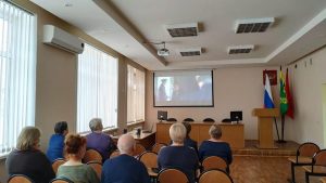 В рамках программы «Активное долголетие» 28 января в актовом зале МКУ «ТУ Сафоновское» состоялся показ художественного фильма «Спасти Ленинград»