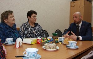 Сергей Демин провел очередную встречу с жителями поселения Верейское в Быковской СОШ № 16