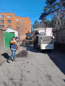 В п.Ильинский Раменского г.о. идет подготовка дорог к ямочному ремонту