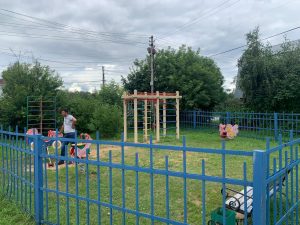 В поселке Родники приступили к работам по реконструкции Детской площадки на улице Коминтерна