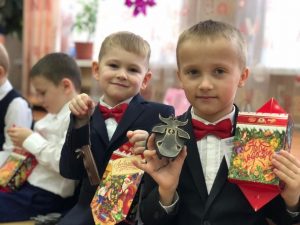 Перед новым годом в образовательных учреждениях Раменского округа прошли праздничные мероприятия