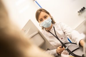 Жителям Раменского рассказали, как поликлиники будут работать в майские праздники