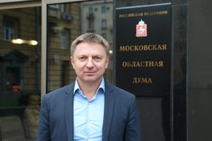 С Днём России поздравляет депутат Московской областной Думы Владимир Жук