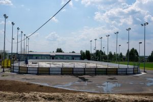 Крупный стадион с хоккейной площадкой, футбольным полем и трибунами появится в поселке Электроизолятор