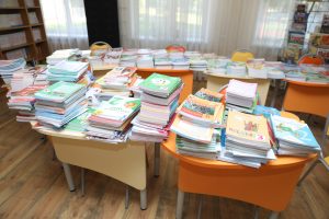 В школы Раменского округа начались поставки комплектов учебной литературы