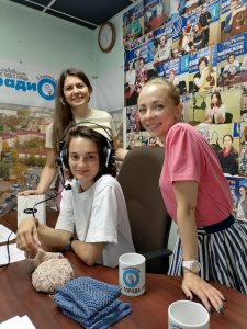 Маша Быкова вяжет авторские чулки и гольфы вручную