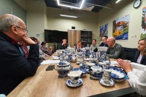 Эксперты высоко оценили гжельские изделия