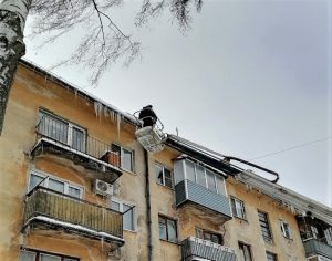 УК Раменского с начала зимы провели почти в 3 раза больше кровельных работ, чем в прошлом сезоне