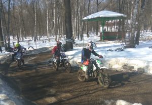 В Раменском прошел мотозаезд молодежи
