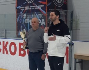 Виктор Неволин поздравил юных раменских хоккеистов