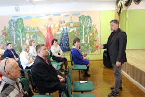 Депутат Мособлдумы Олег Жолобов встретился с коллективом Кузяевской школы