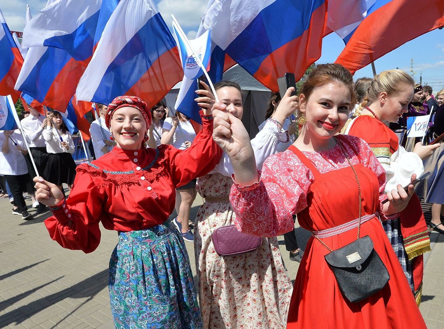 Какой сегодня праздник показать в картинках