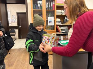 В территориальном управлении «Кузнецовское» детей поздравляют с наступающим Новым годом