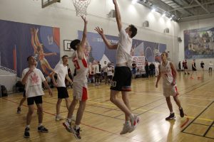 Турнир по стритболу провели в Раменском