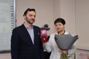 9 марта сотрудники Раменской областной больницы поздравляли с юбилейным днем рождения Людмилу Семеновну Паненкову