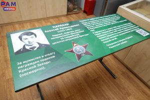 В Быковской школе №15 в стенах музея появилась «Парта Героя»