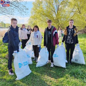 Берег реки Дорка очистили от мусора