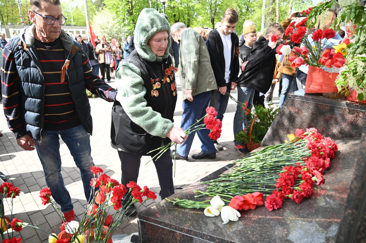 В поселке Ильинский почтили память погибших в годы ВОВ - РамМедиа -  Раменский городской округ - Раменское