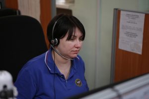 Во время проведения ремонтных работ на крыше мужчина 45 лет упал с высоты 4-5 метров