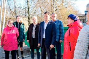 Николай Ханин в рамках рабочего выезда проверил контейнерные площадки в ТУ «Рыболовское»